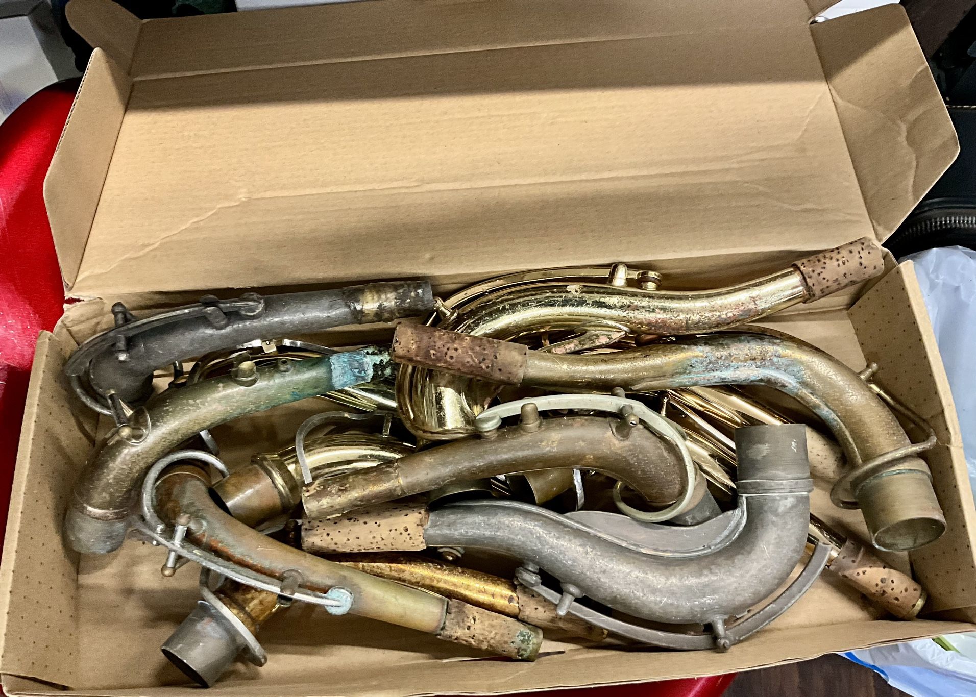 Various Assorted Saxophone Necks (Q=12)