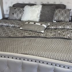 King Size Upholstered Bed Frame (Headboard & Frame Only)