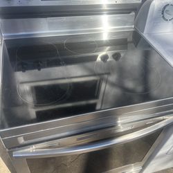 Brand new electric stove will deliver and install