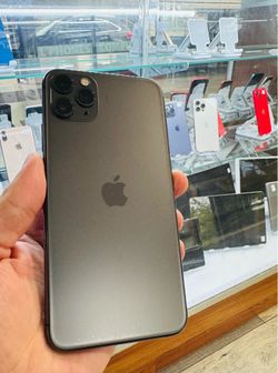 Unlocked iPhone 11 Pro Max | Deabloqueado