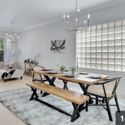 Like New Dining Table Set