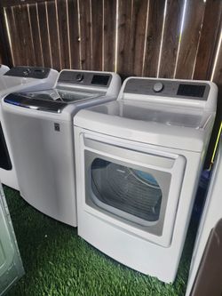 L.G. Washer And  Dryer Set