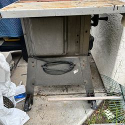 Hitachi table Saw