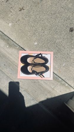 Kids size 4 heels