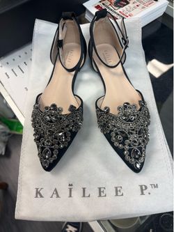 Women’s flats