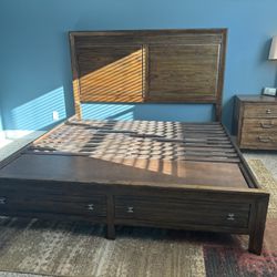 Kinkaid King Storage Bed