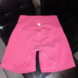 Lululemon sports shorts
