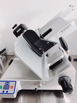 Globe S13A Premium Heavy Duty Slice, automatic