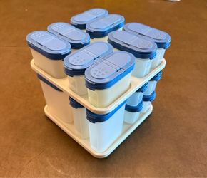 Tupperware Spice Shaker Set w/ Carousel