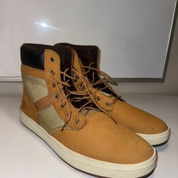 Timberland Men’s Groveton 6 Lace-To-Toe Chukka Boots