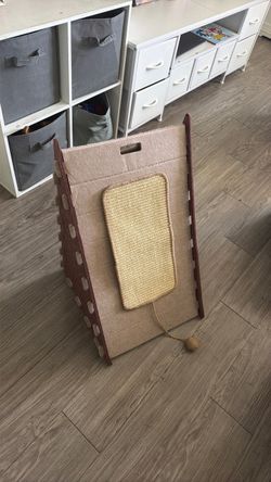 Cat Triangle House and Scratching Post