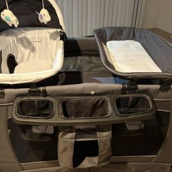 Baby Bassinet/changing Station/ Play Pen 