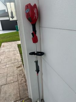 Milwaukee Fuel M18 Weedeater