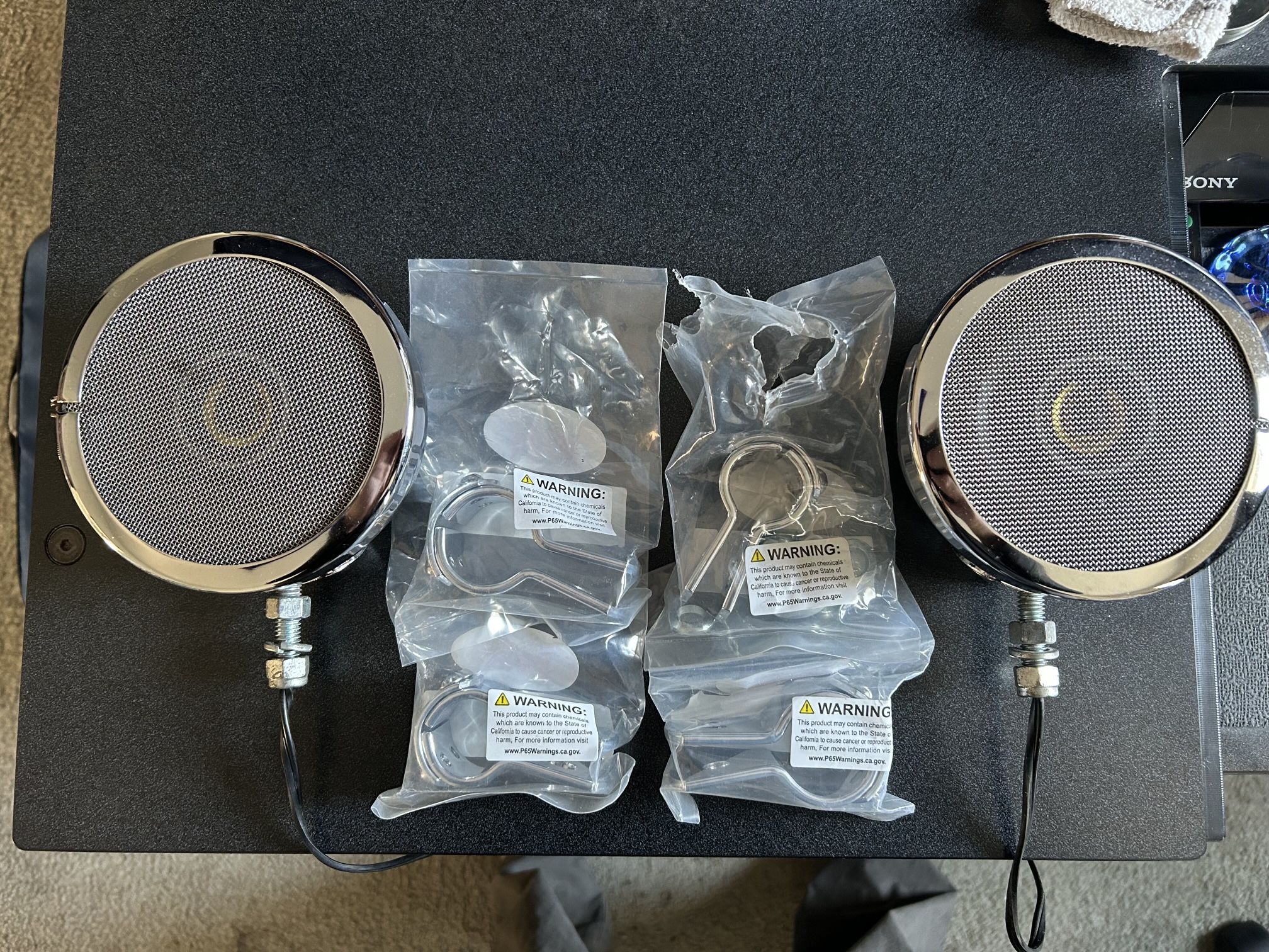 KICKER 4” SPEAKER PODS -  Need Cash Accepting Offers