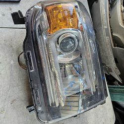 Gmc Canyon Right Headlight Oem