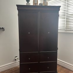Armoire