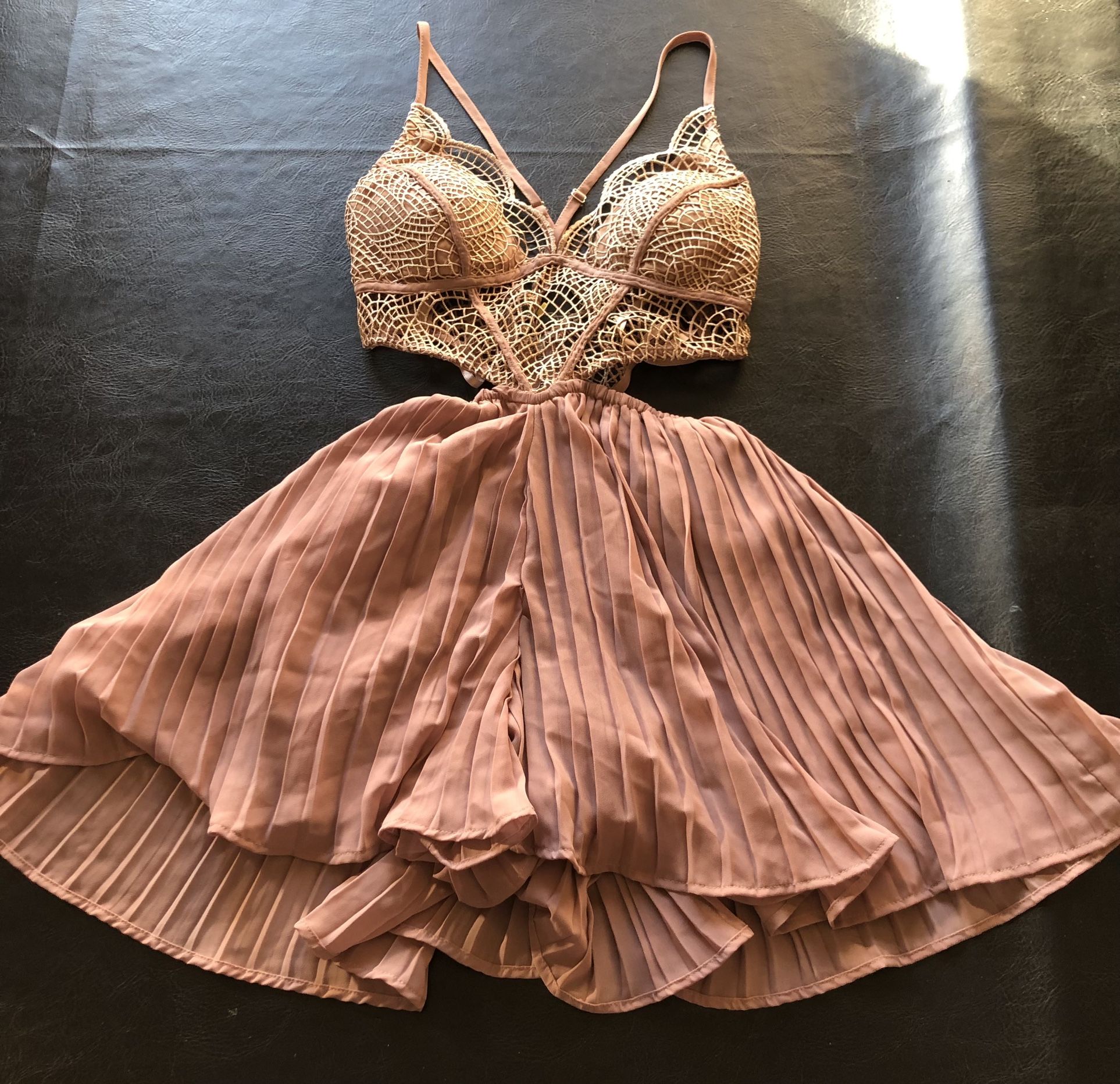 Women’s Bag Of Clothes Size Medium (NEW)