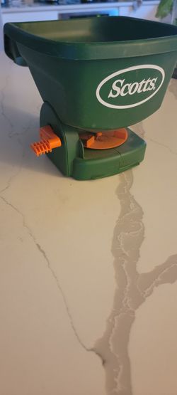 $10 Handheld Spreader