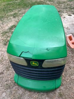 John Deere LT
