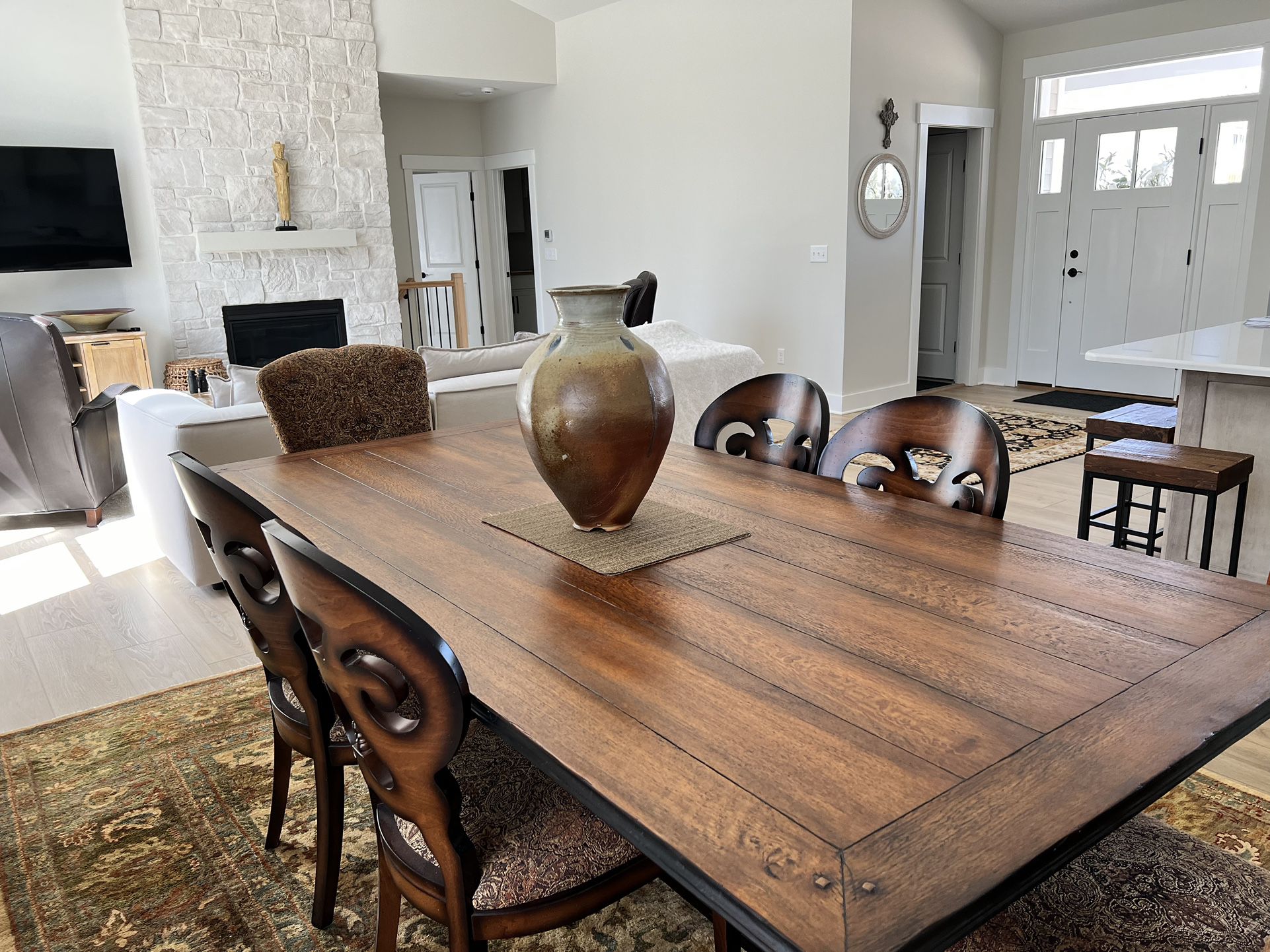 ARHAUS DINING ROOM TABLE AND CHAIRS 