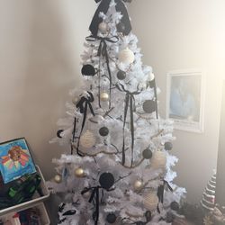 Critsmas Tree