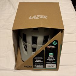 Lazer Coyote KinetiCore Medium Size 55-59 Brand New In Box