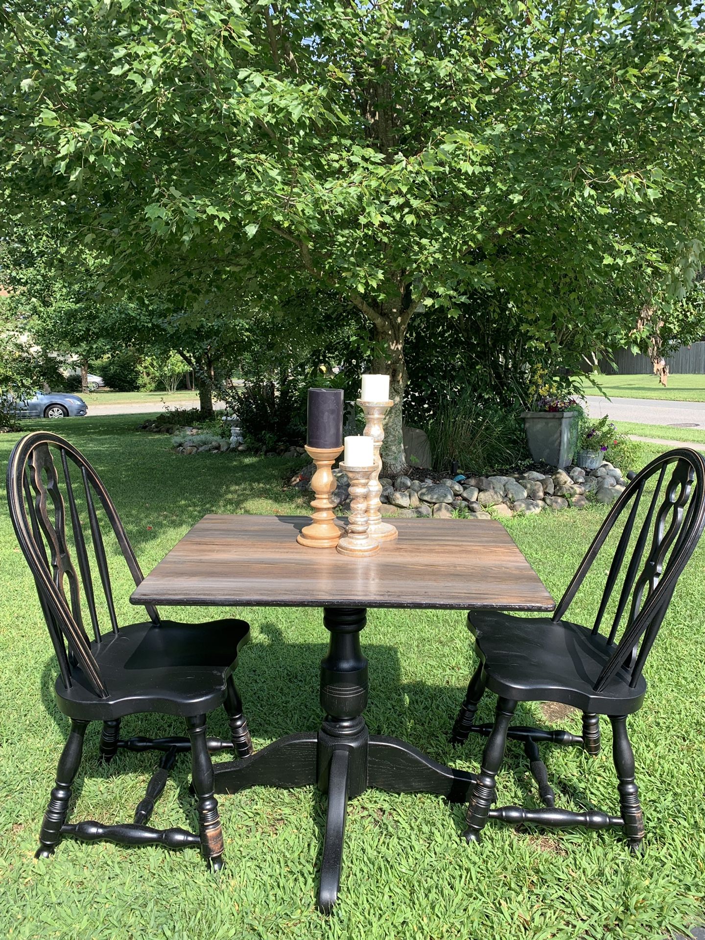 Farmhouse bistro set 36x28 barnwood table 2 black maple chairs for Sale