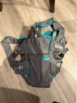 Infantino baby carrier