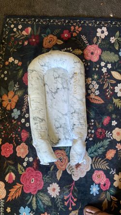 Dockatot Deluxe+ Baby Lounger Bed White Marble Infant Newborn