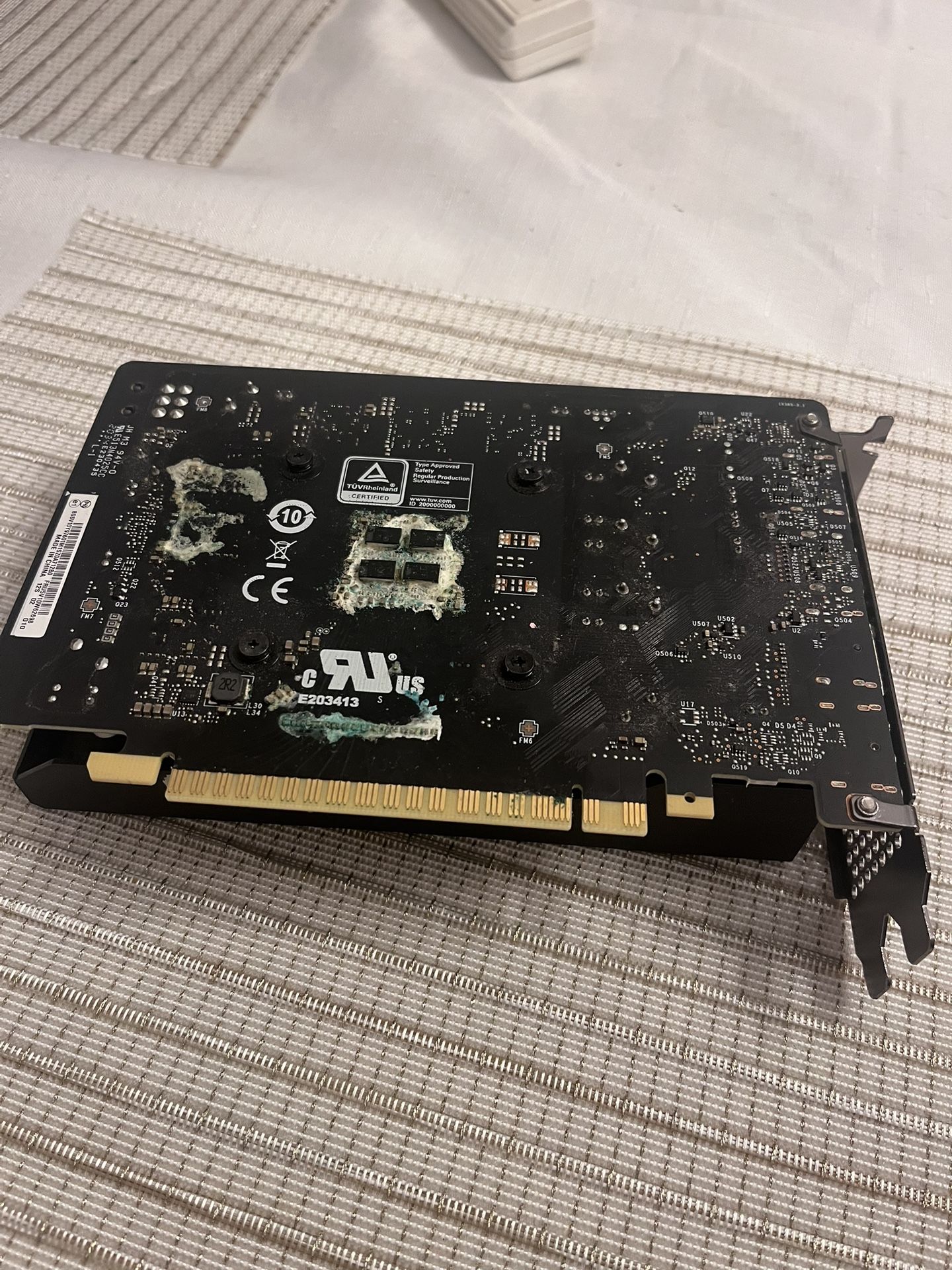 Likely BROKEN GeForce GTX 1650 Super