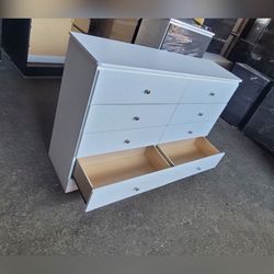 8 Drawer Dresser