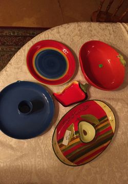 5 Mexican theme serving dishes
