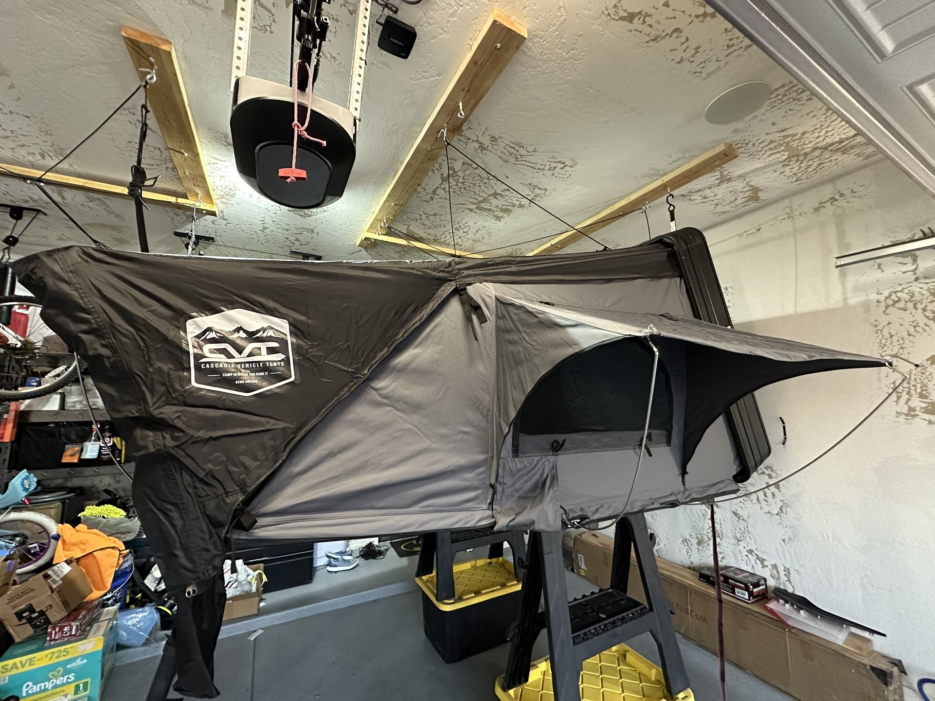 CVT Mt Washington Hardshell Roof Top Tent