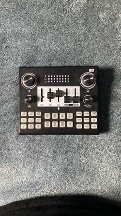 Vivitar Music And Gaming Sound Board (lights Up, And Can Have A Custom Sound)