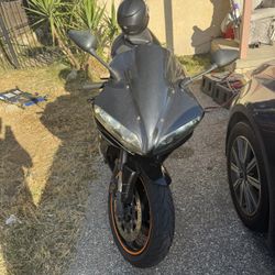 2005 Yamaha Yzf-r1