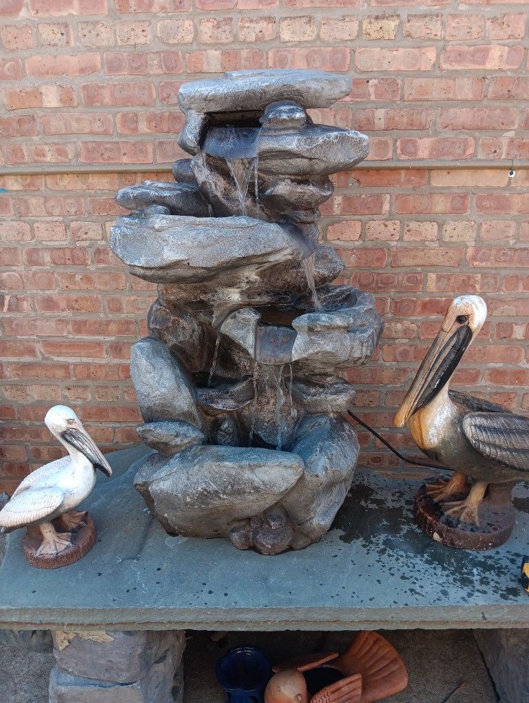 38" H Electric Outdoor Patio Fiberglass Fountain
