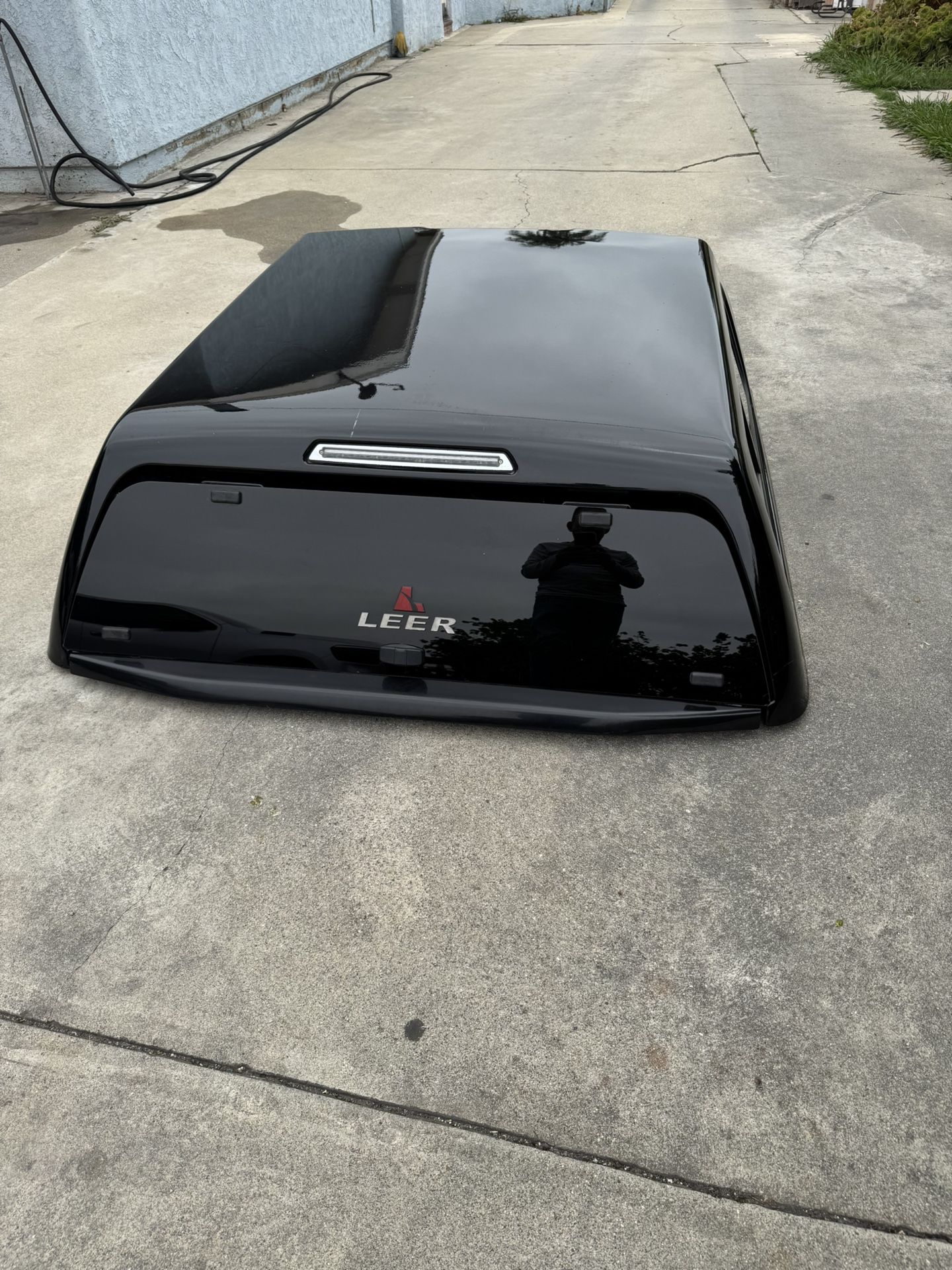 Leer Camper Shell, Ford Ranger 2019/2023 Black Good Conditions