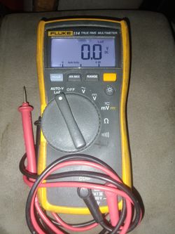 Fluke 114 true RMS multimeter