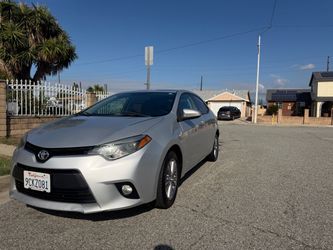 Toyota corolla 2014 clean tittle