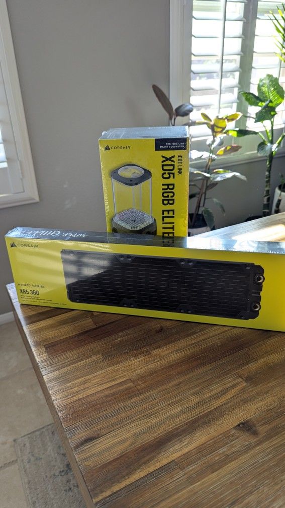 Corsair Hydro X XD5 Pump Res Combo & XR5 360 Radiator (New / Sealed)