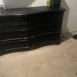 Dresser Must Pick Up