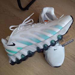 Nike Dn Air max women's size9