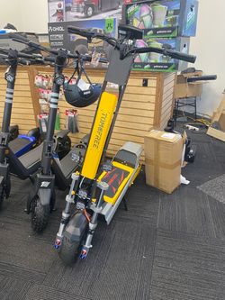 TOMOFREE L7 Dual Motor Electric Scooter