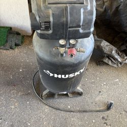 Nice Husky 20 Gallon Electric Compressor 