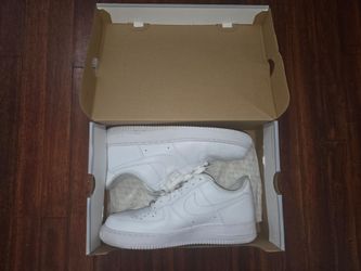 BRAND NEW ALL WHITE AIRFORCE 1 SIZE 10.5 MEN