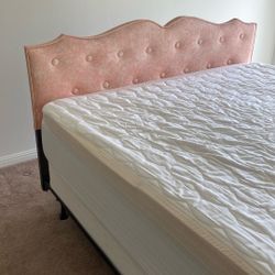 Vintage/retro Pink Headboard With Frame
