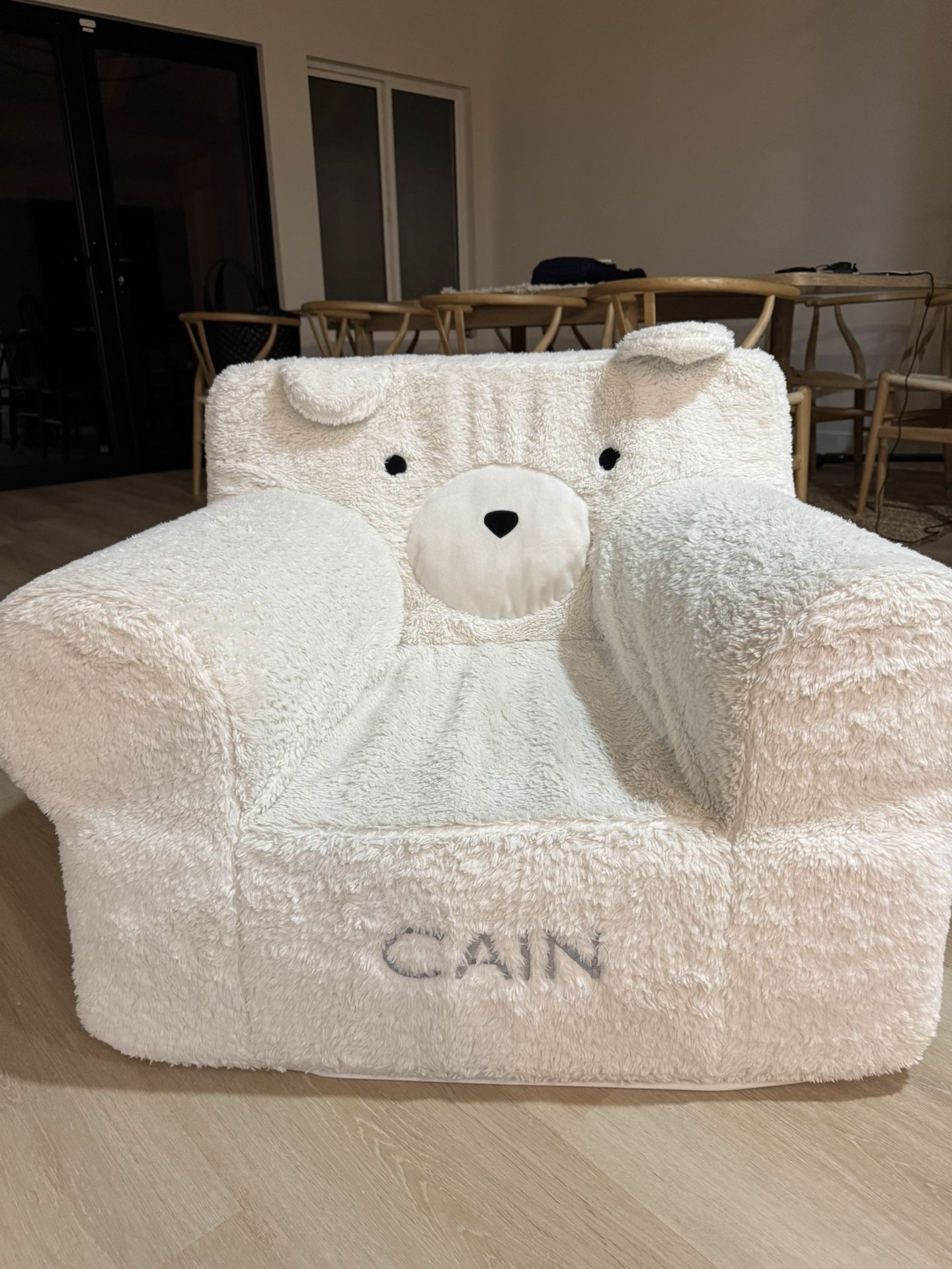 Pottery Barn Kids Oversized Chair POTTERY BARN KIDS OVERSIZED CHAIR