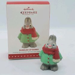 New 2015 Hallmark Keepsake BUNDLED-UP BUNNY Ornament NEW MEMBER EXCLUSIVE LIMIT

BUNDLED-UP BUNNY

Ornament in mint condition, kept in the box, never 