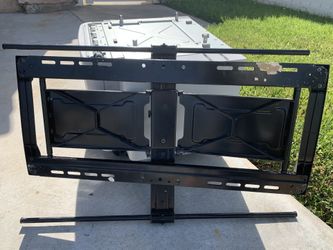 TV mount