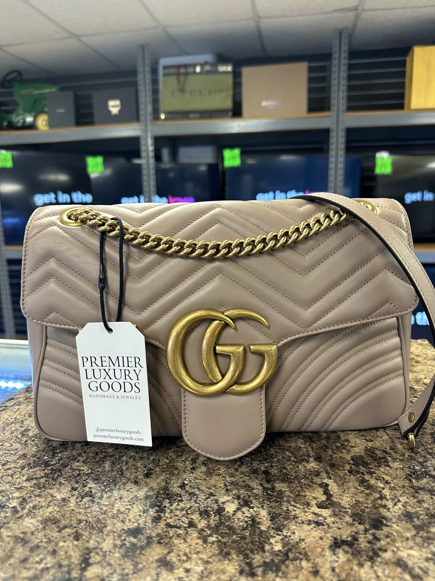 Gucci Marmont Medium AUTHENTIC